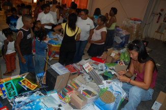 distribution scolaires à Rivière-Pilote